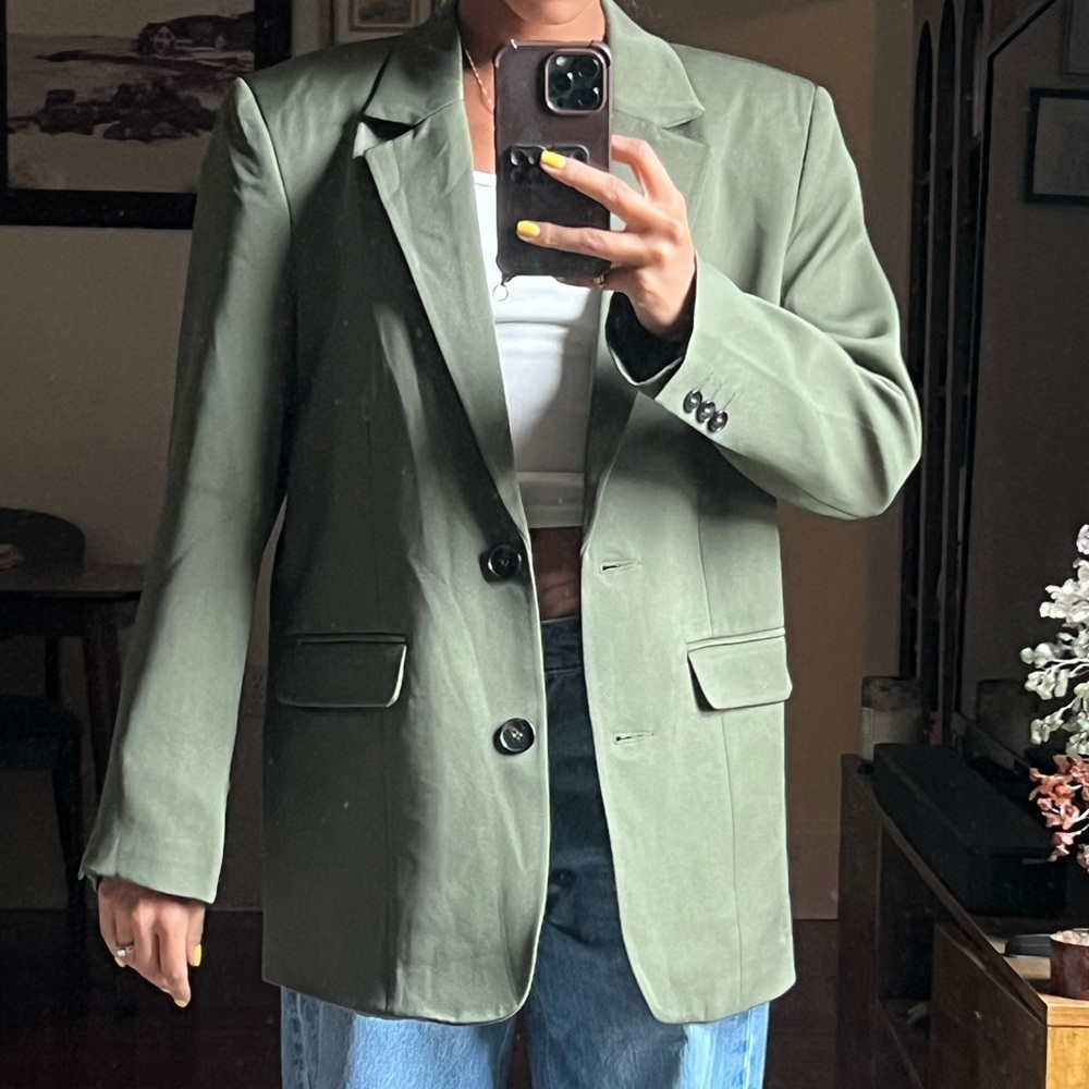 Stylish Women's Olive Blazer